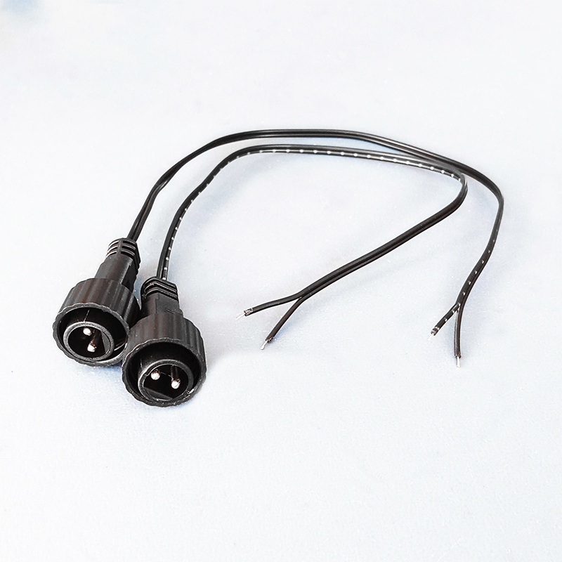 屋外用2ピンLEDコネクタ、ソーラーストリングライト用25c - Outdoor Power Hub のレビューと価格